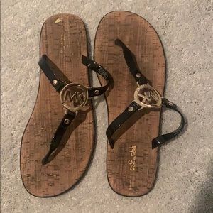 Micheal Kors women’s size 9 flat sandals